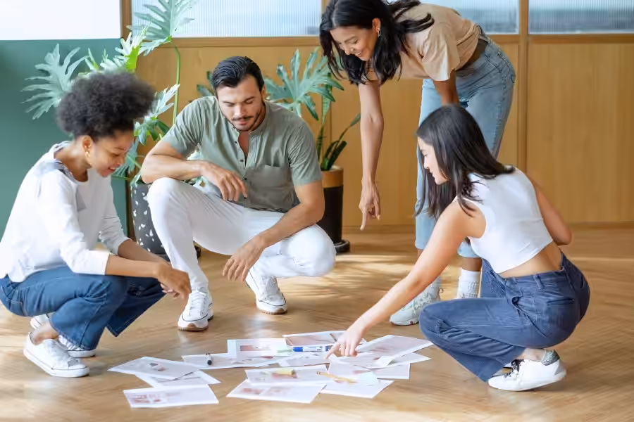 Formación de creadores, cooperativos y autogestores con compromiso social